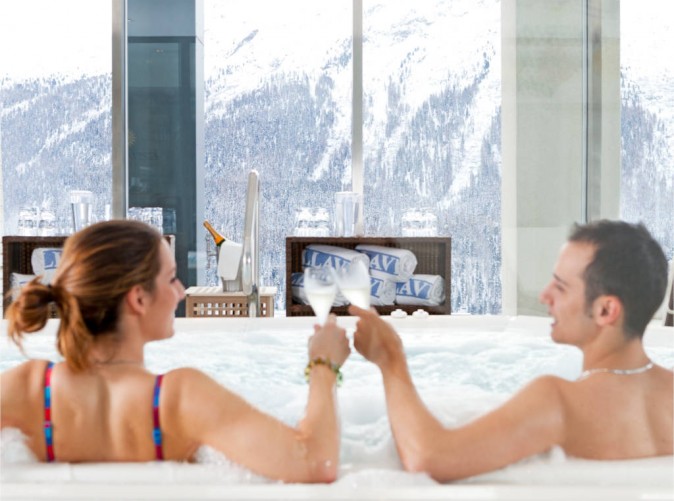 95_Hotel Monopol - Schoene Aussichten Touristik - Wellavista SPA jacuzzi view